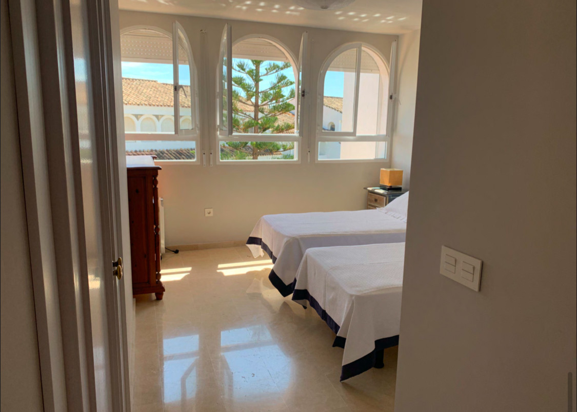 4 Bed Apartment for sale in Marbesa Costa Del Sol, Málaga, Spain