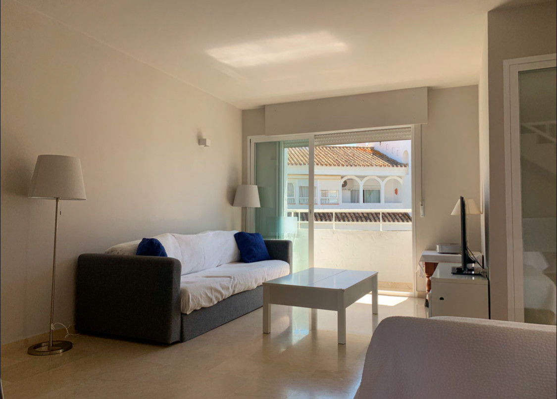 4 Bed Apartment for sale in Marbesa Costa Del Sol, Málaga, Spain
