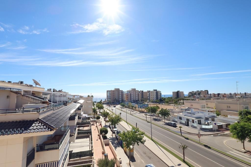 Se vende Ático de 2 dormitorios en Costa Blanca, Alicante, España