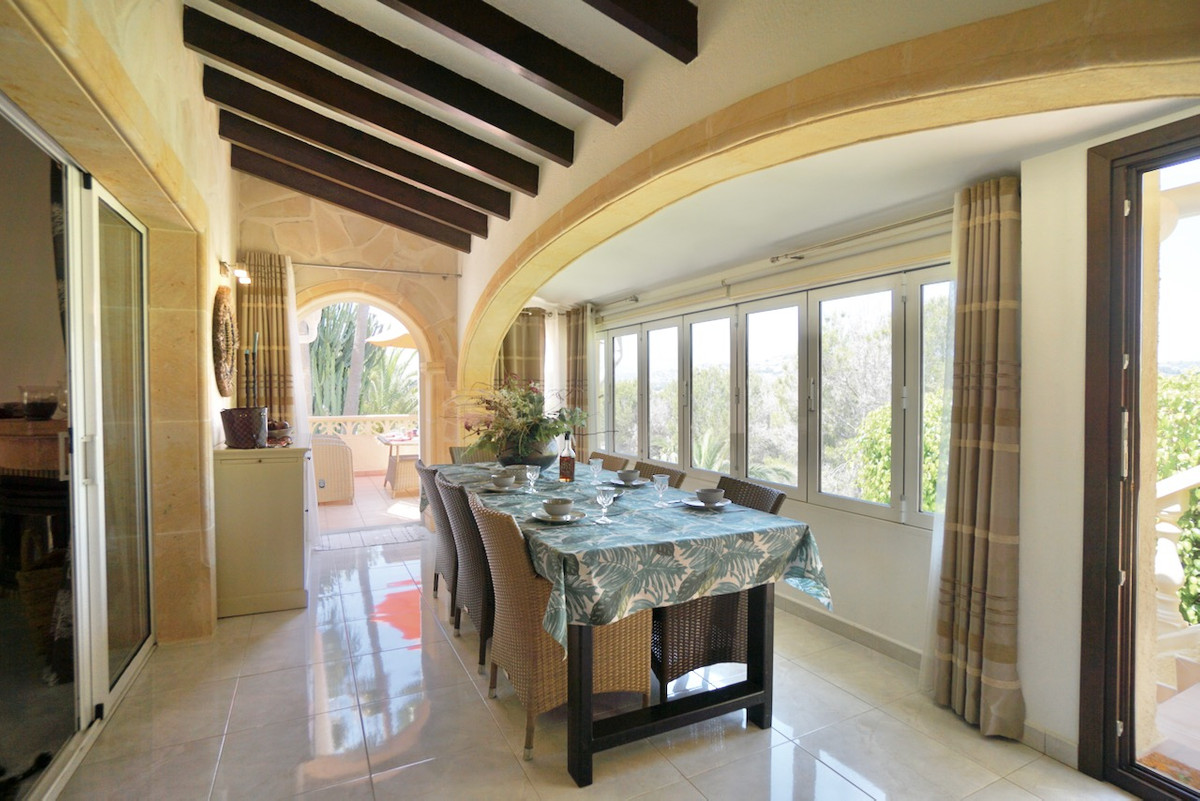 Se vende Villa - Chalet de 4 dormitorios en Costa Blanca, Alicante, España