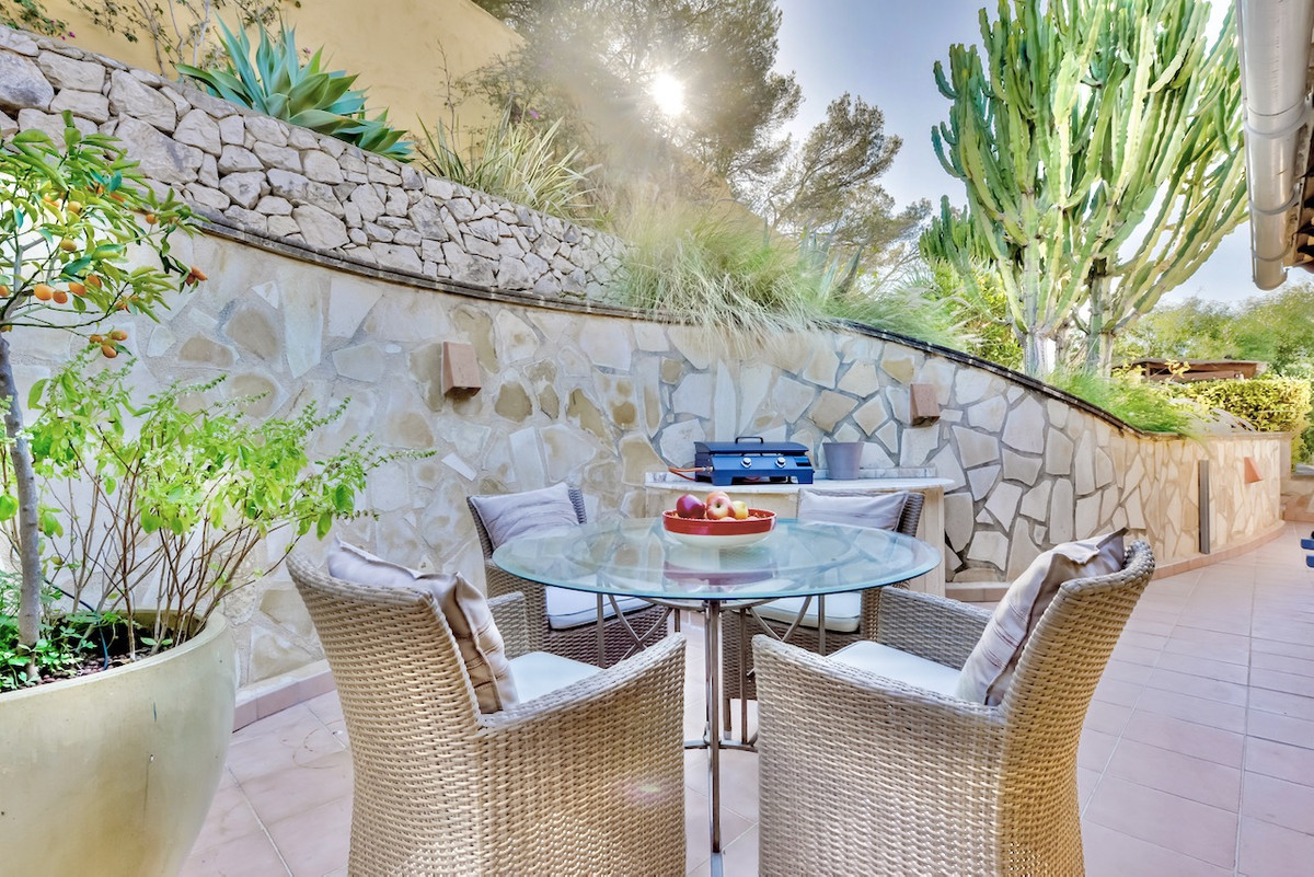 Se vende Villa - Chalet de 4 dormitorios en Costa Blanca, Alicante, España