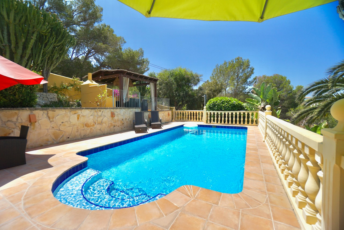 Se vende Villa - Chalet de 4 dormitorios en Costa Blanca, Alicante, España