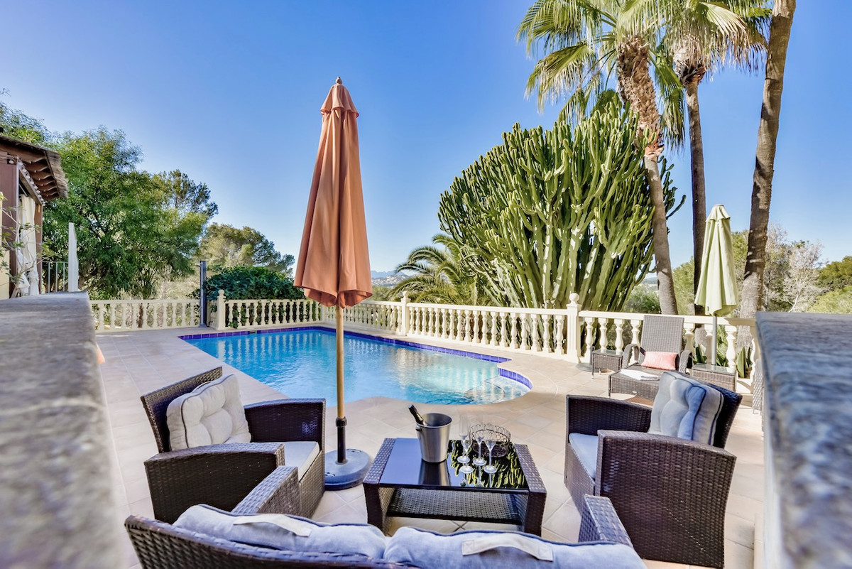 Se vende Villa - Chalet de 4 dormitorios en Costa Blanca, Alicante, España