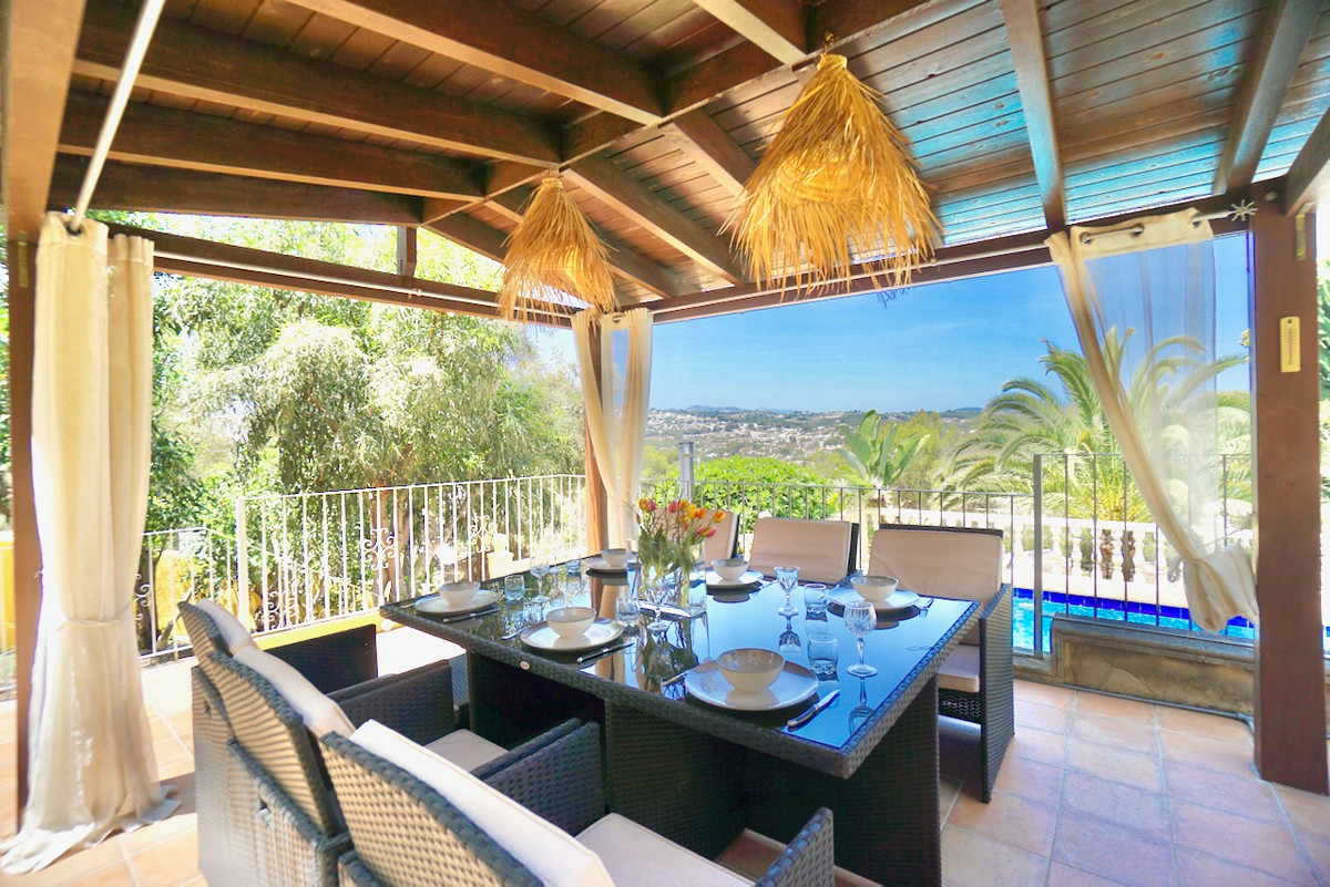 Se vende Villa - Chalet de 4 dormitorios en Costa Blanca, Alicante, España