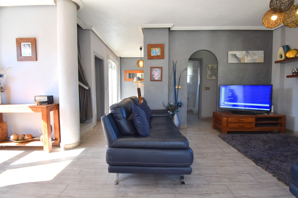 4 Bed Townhouse for sale in Playa Flamenca Costa Blanca, Alicante, Spain