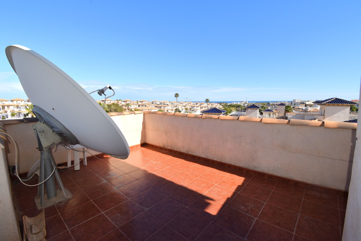 4 Bed Townhouse for sale in Playa Flamenca Costa Blanca, Alicante, Spain