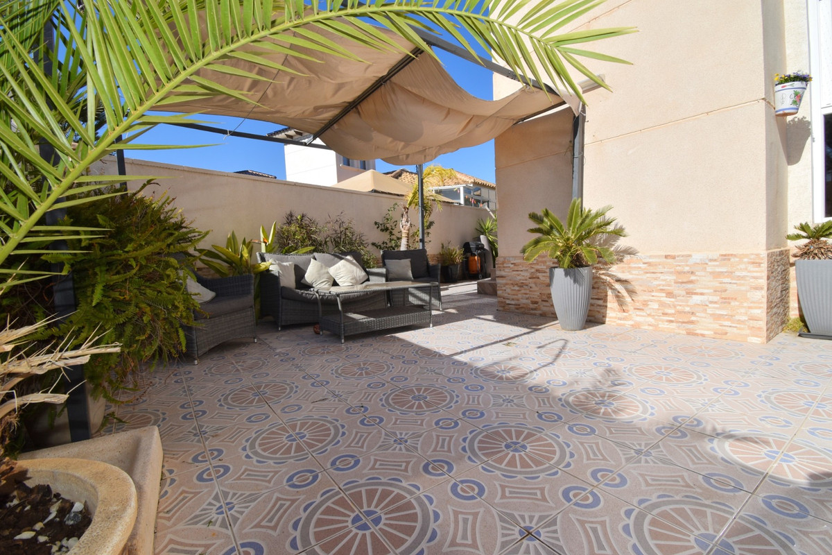 4 Bed Townhouse for sale in Playa Flamenca Costa Blanca, Alicante, Spain