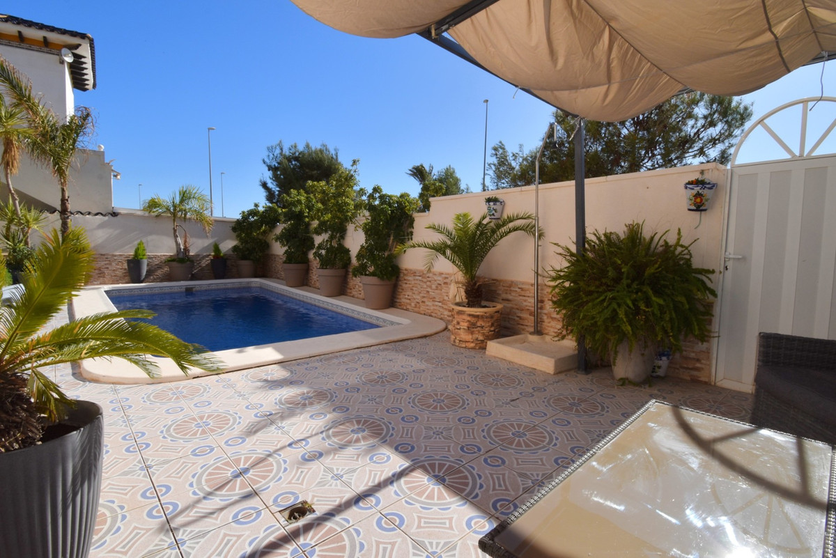 4 Bed Townhouse for sale in Playa Flamenca Costa Blanca, Alicante, Spain