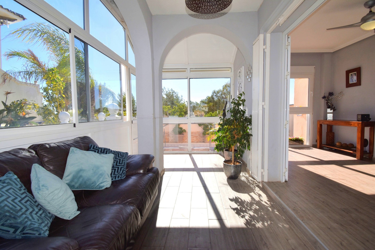4 Bed Townhouse for sale in Playa Flamenca Costa Blanca, Alicante, Spain