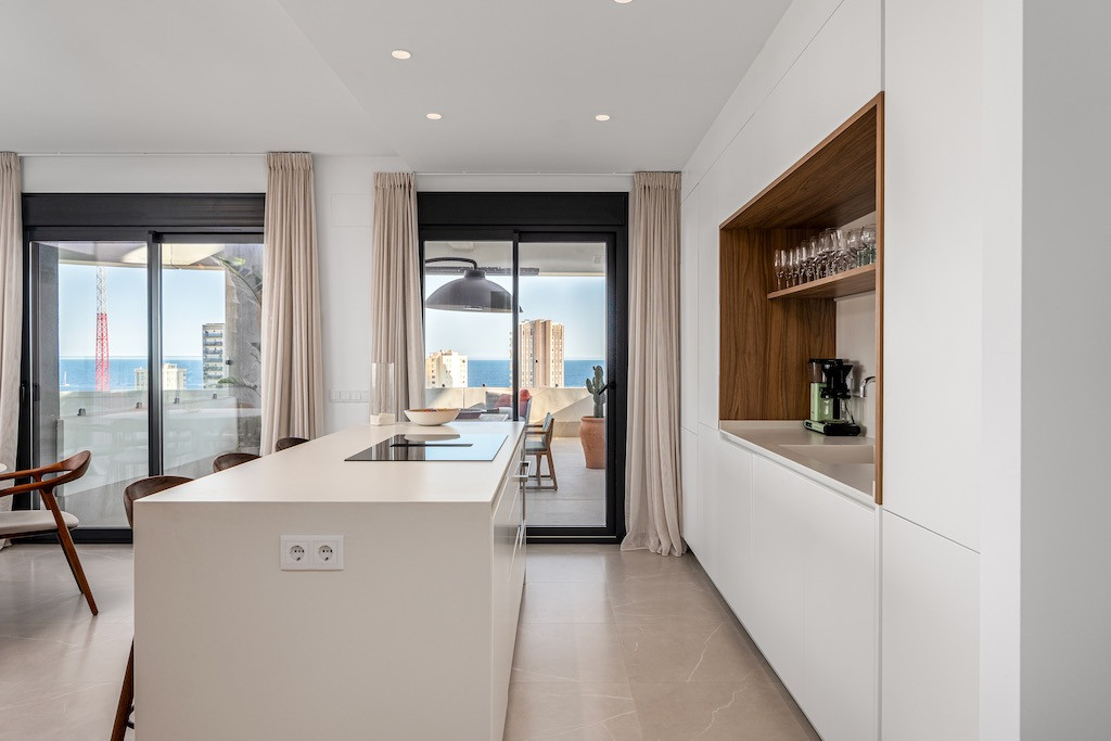 Se vende Apartamento Planta Media de 2 dormitorios en Costa Blanca, Alicante, España