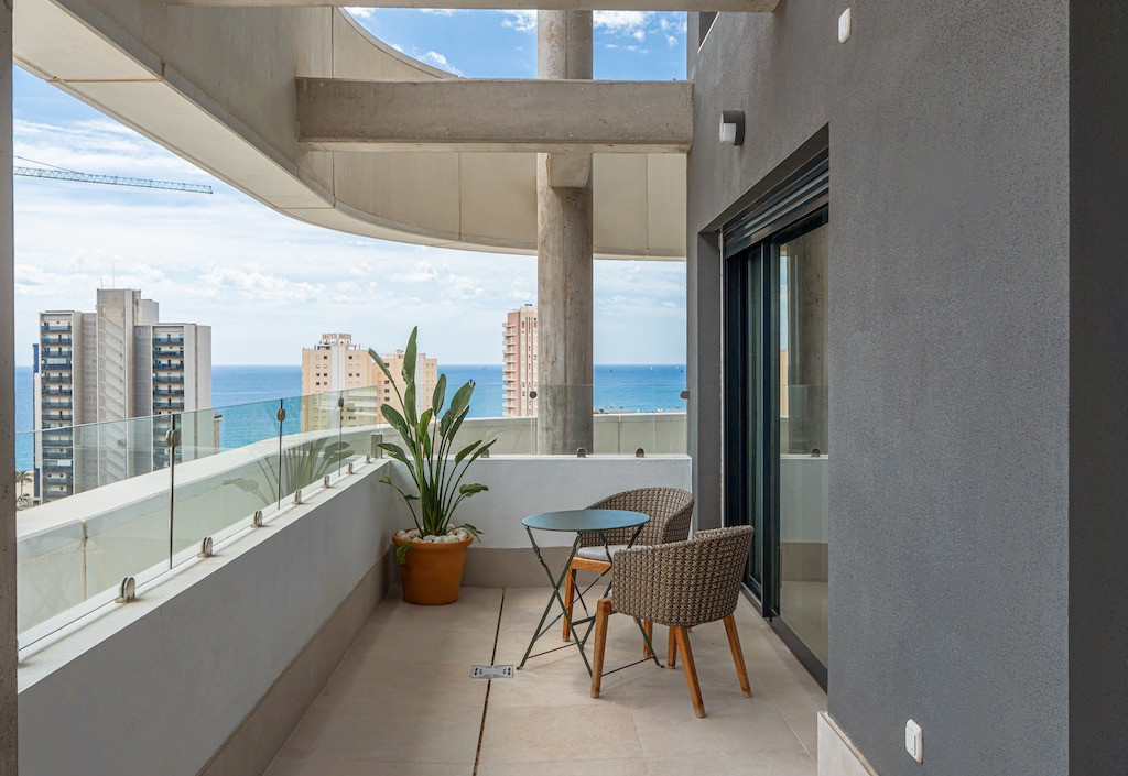 Se vende Apartamento Planta Media de 2 dormitorios en Costa Blanca, Alicante, España