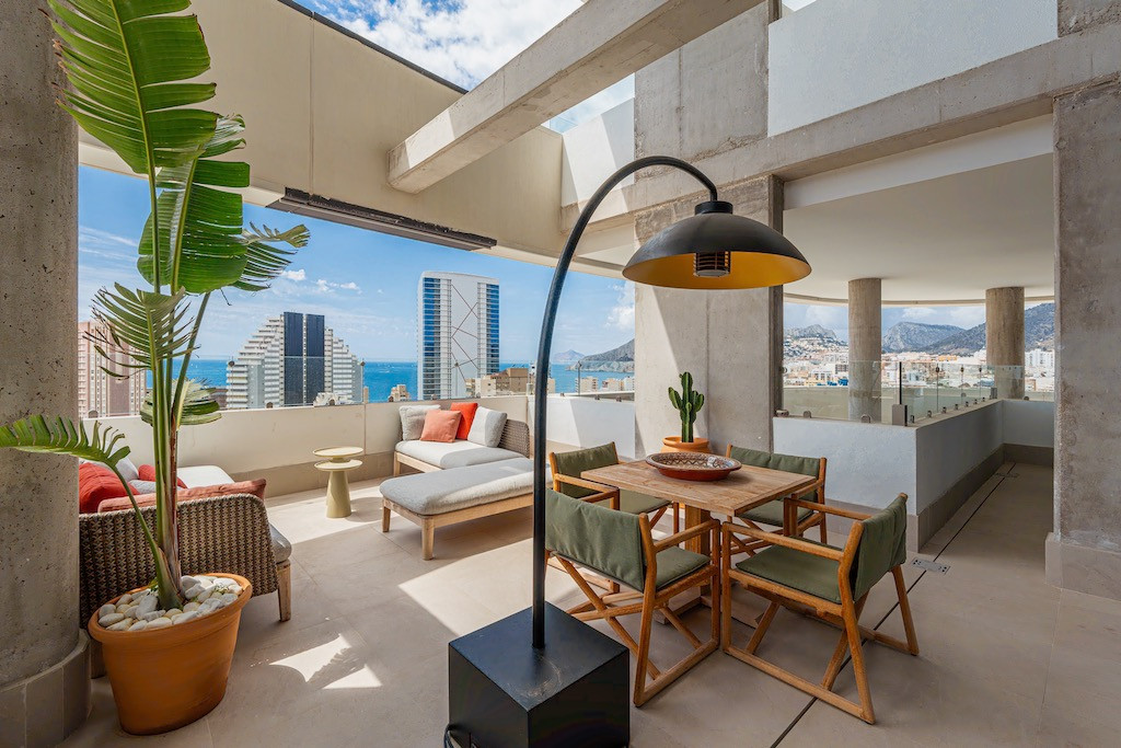Se vende Apartamento Planta Media de 2 dormitorios en Costa Blanca, Alicante, España
