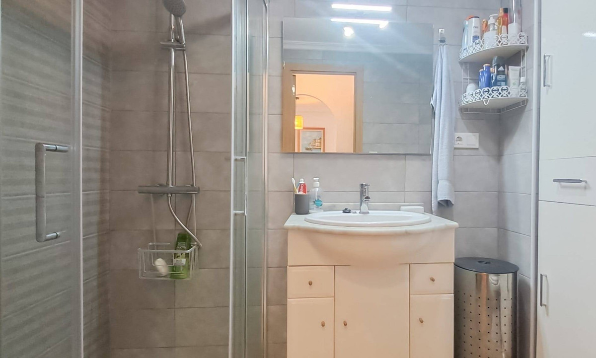 Se vende Ático de 2 dormitorios en Costa Blanca, Alicante, España