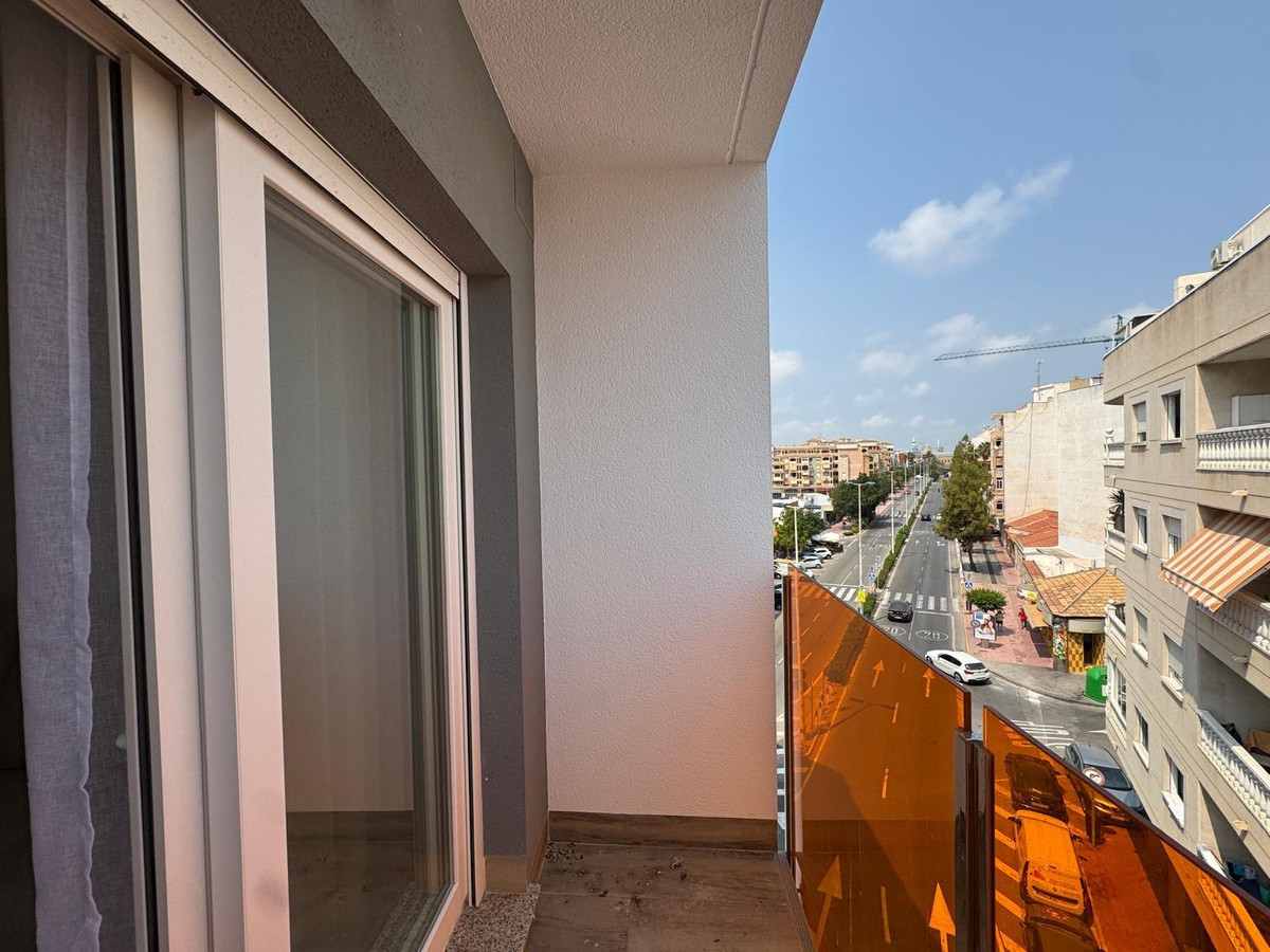 2 Bed Apartment for sale in Torrevieja Costa Blanca, Alicante, Spain