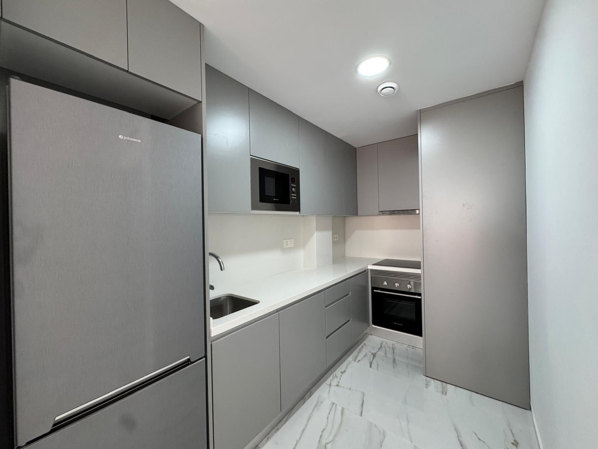 2 Bed Apartment for sale in Torrevieja Costa Blanca, Alicante, Spain