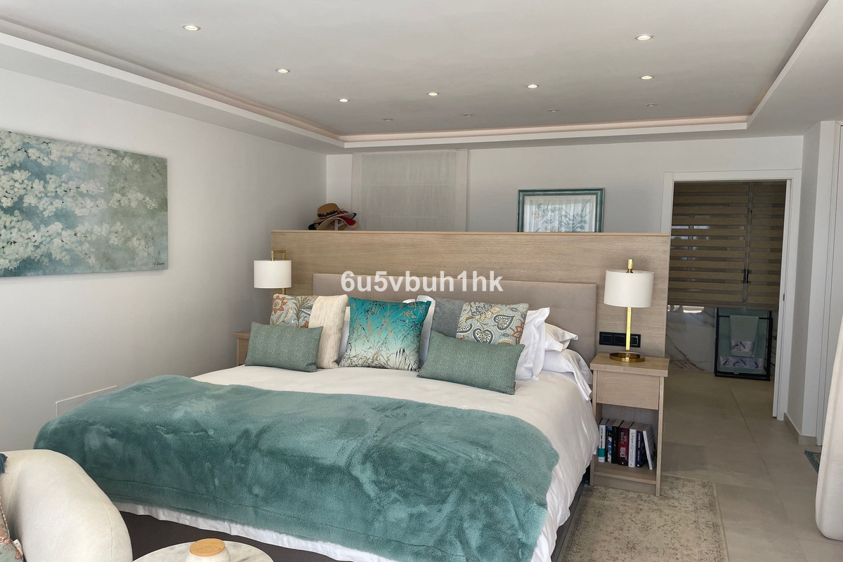 3 Bed Townhouse for sale in Casares Costa Del Sol, Málaga, Spain
