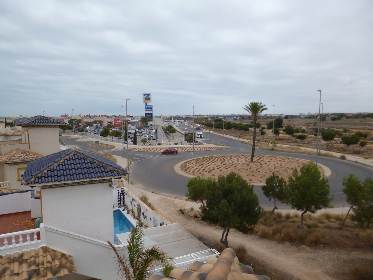 4 Bed Townhouse for sale in Playa Flamenca Costa Blanca, Alicante, Spain