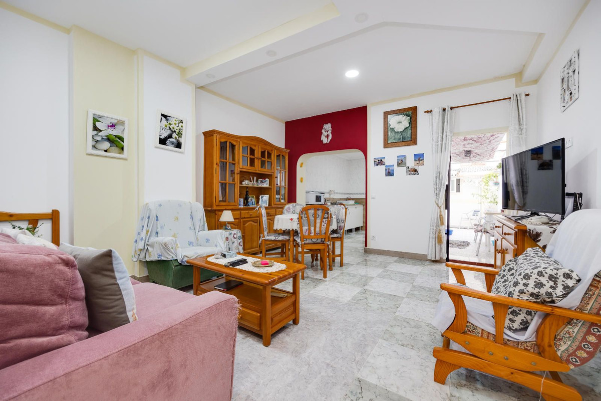 Se vende Apartamento Planta Baja de 3 dormitorios en Costa Blanca, Alicante, España
