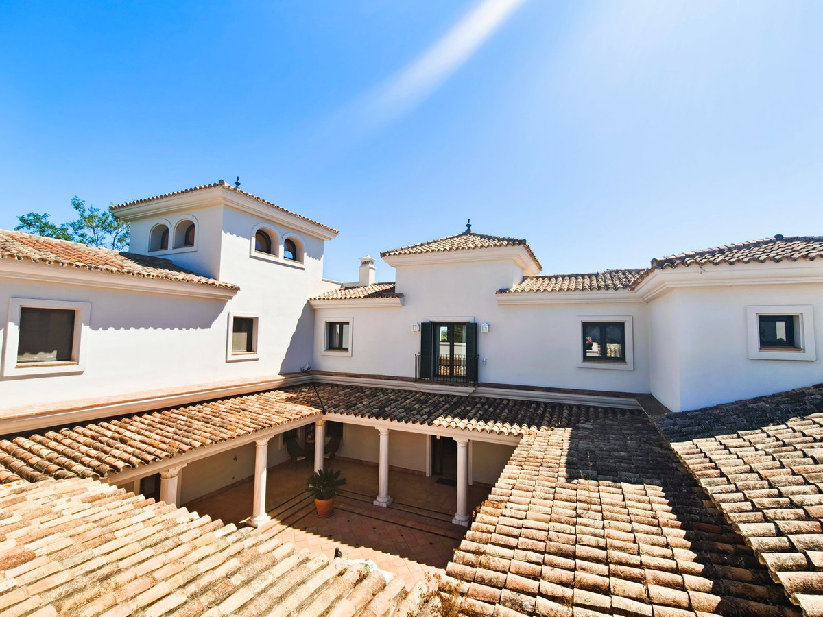 Se vende Villa - Chalet de 7 dormitorios en Costa Del Sol, Cadiz, España
