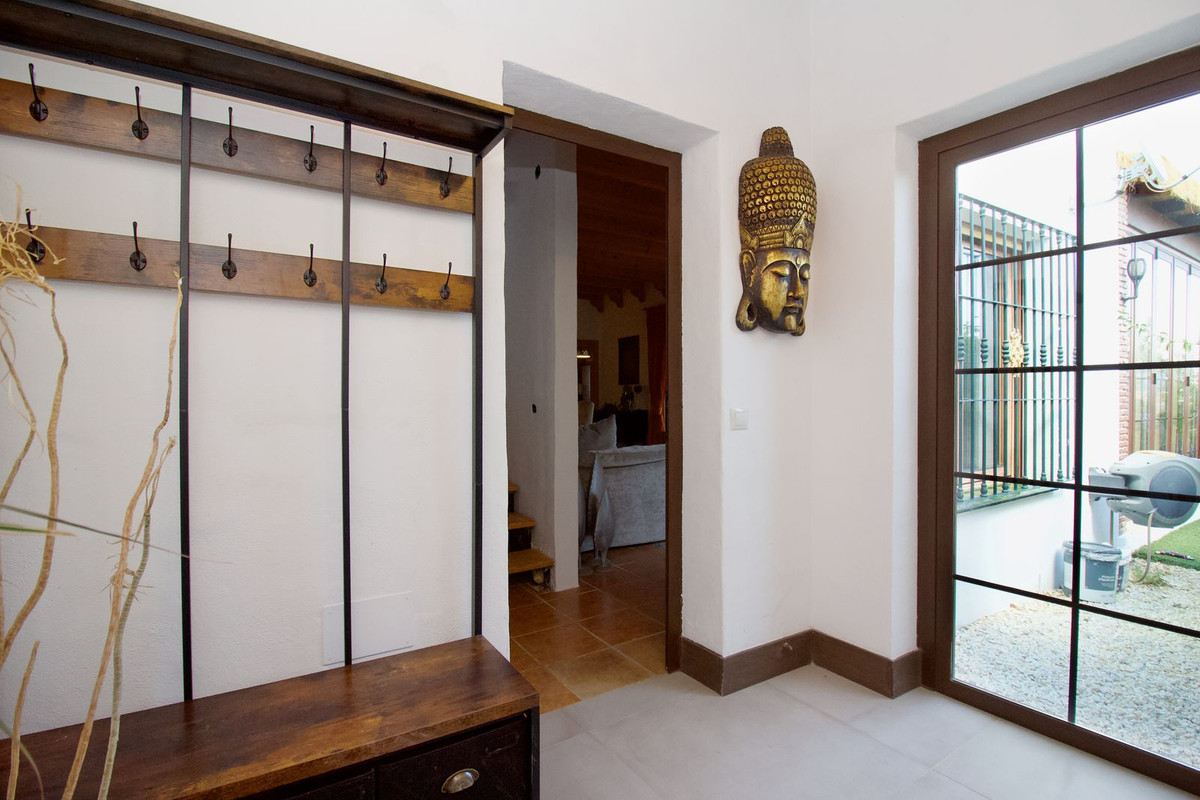 2 Bed Townhouse for sale in Coín Costa Del Sol, Málaga, Spain