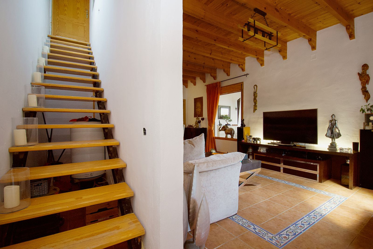 2 Bed Townhouse for sale in Coín Costa Del Sol, Málaga, Spain