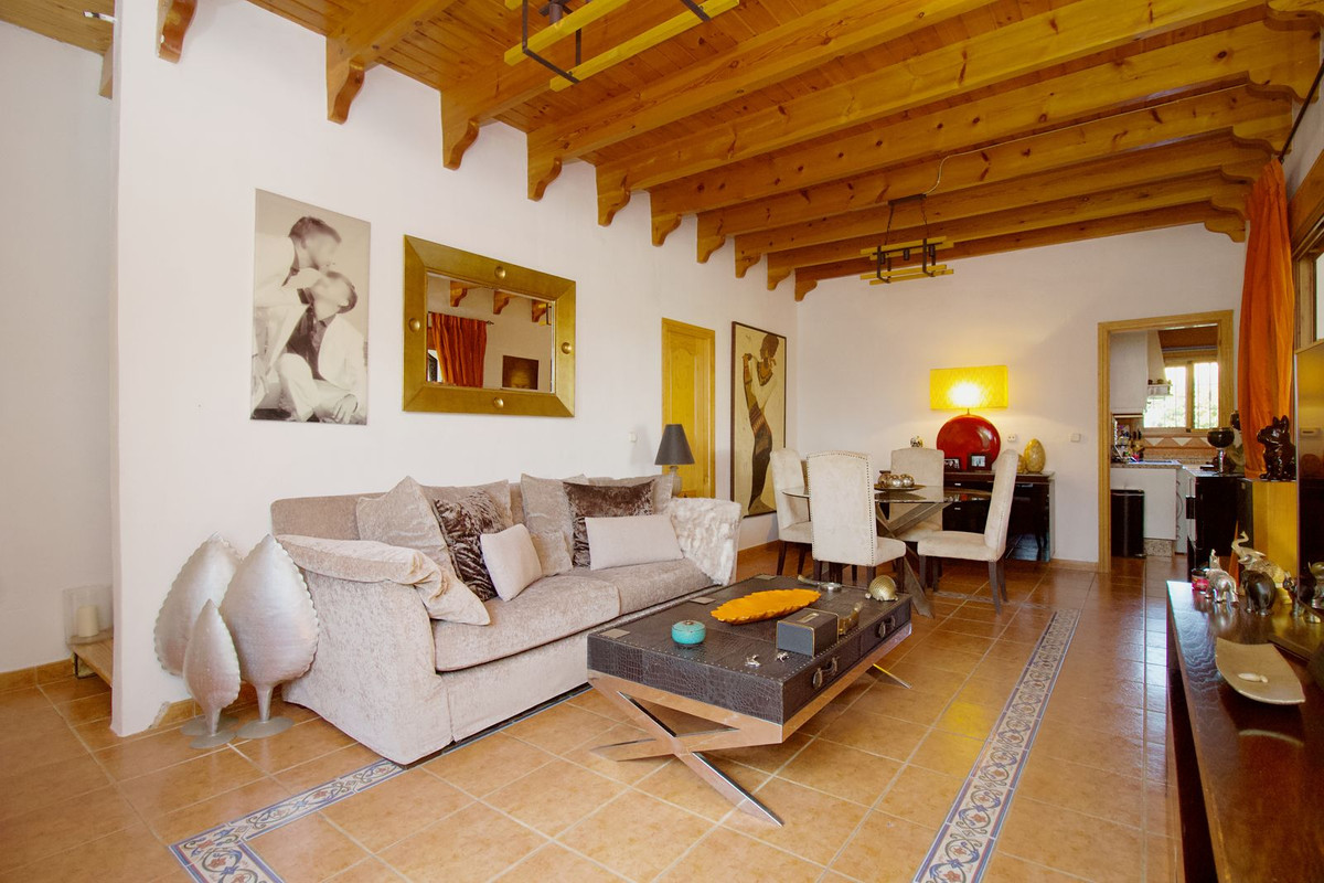 2 Bed Townhouse for sale in Coín Costa Del Sol, Málaga, Spain