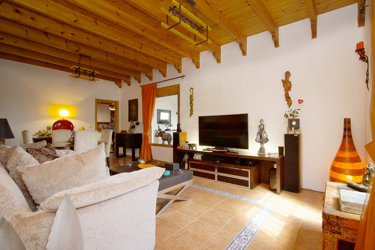 2 Bed Townhouse for sale in Coín Costa Del Sol, Málaga, Spain
