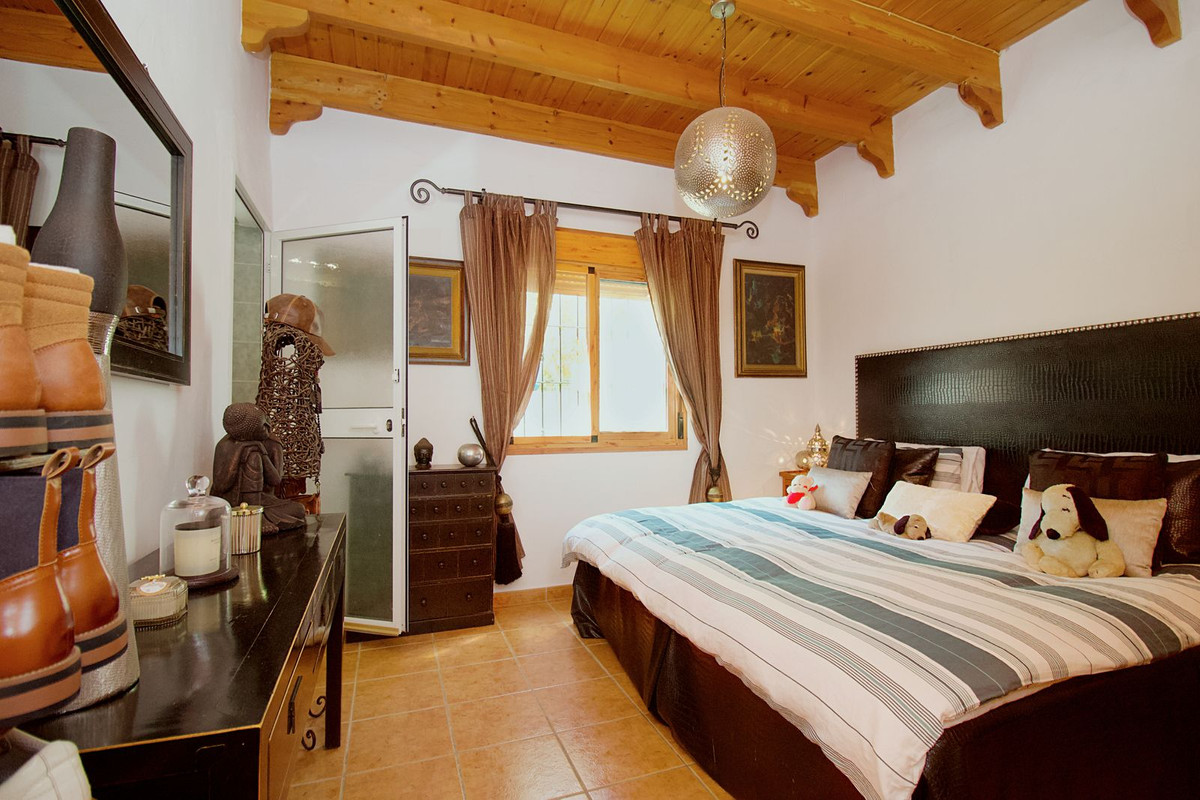 2 Bed Townhouse for sale in Coín Costa Del Sol, Málaga, Spain