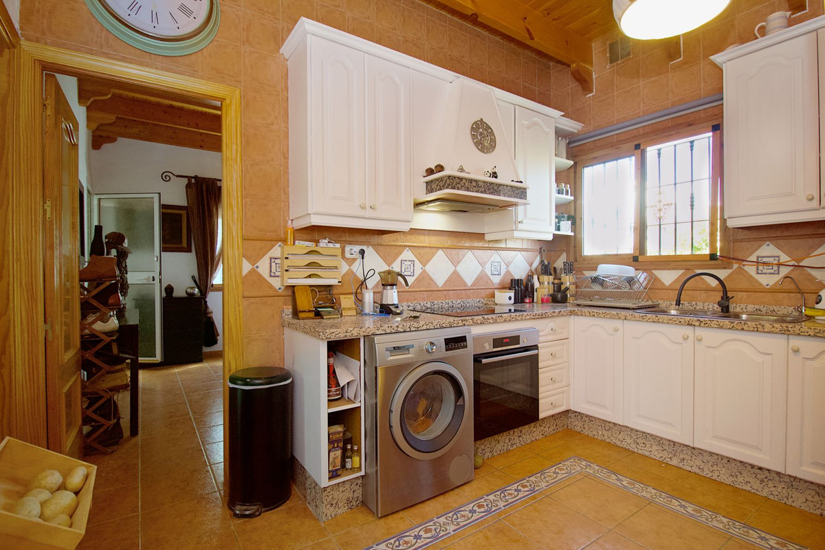 2 Bed Townhouse for sale in Coín Costa Del Sol, Málaga, Spain