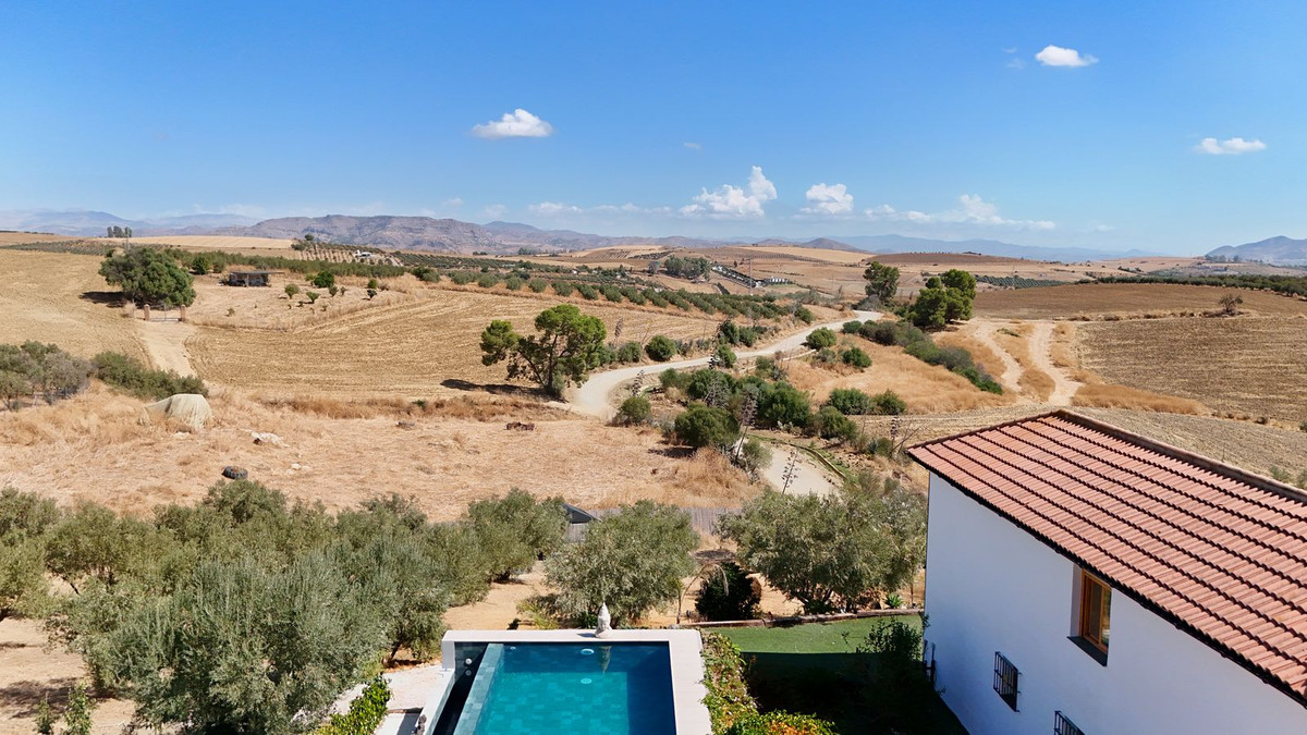 2 Bed Townhouse for sale in Coín Costa Del Sol, Málaga, Spain