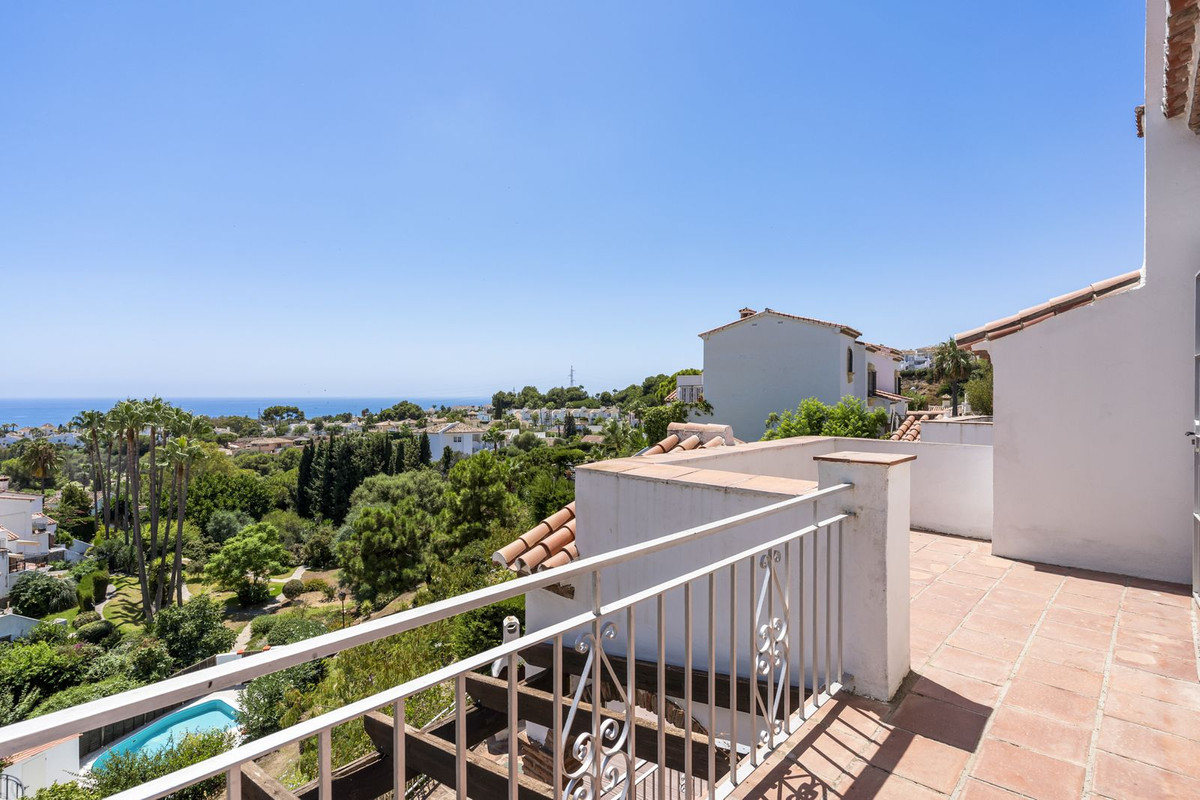Se vende Pareada de 5 dormitorios en Costa Del Sol, Málaga, España