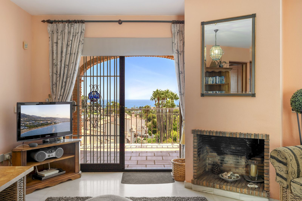 Se vende Pareada de 5 dormitorios en Costa Del Sol, Málaga, España
