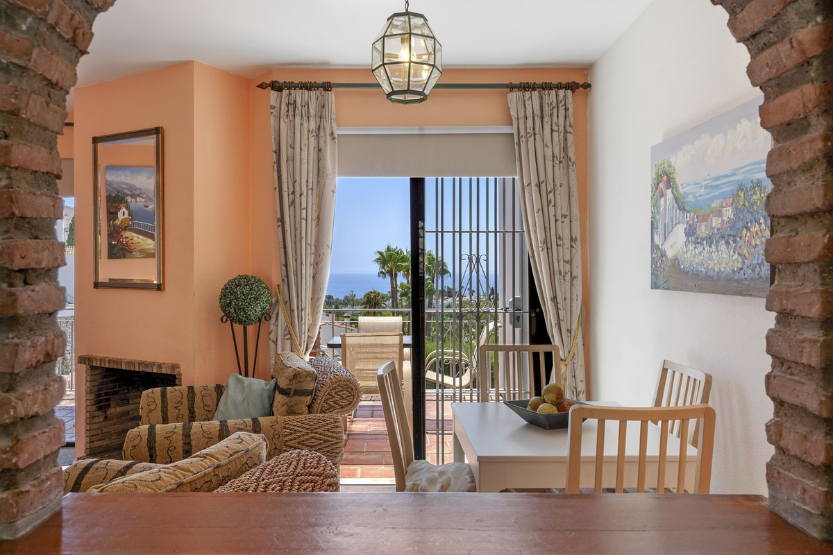 Se vende Pareada de 5 dormitorios en Costa Del Sol, Málaga, España