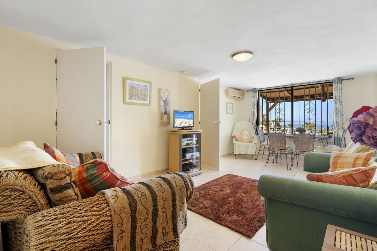 Se vende Pareada de 5 dormitorios en Costa Del Sol, Málaga, España