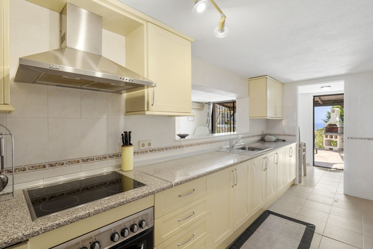 Se vende Pareada de 5 dormitorios en Costa Del Sol, Málaga, España
