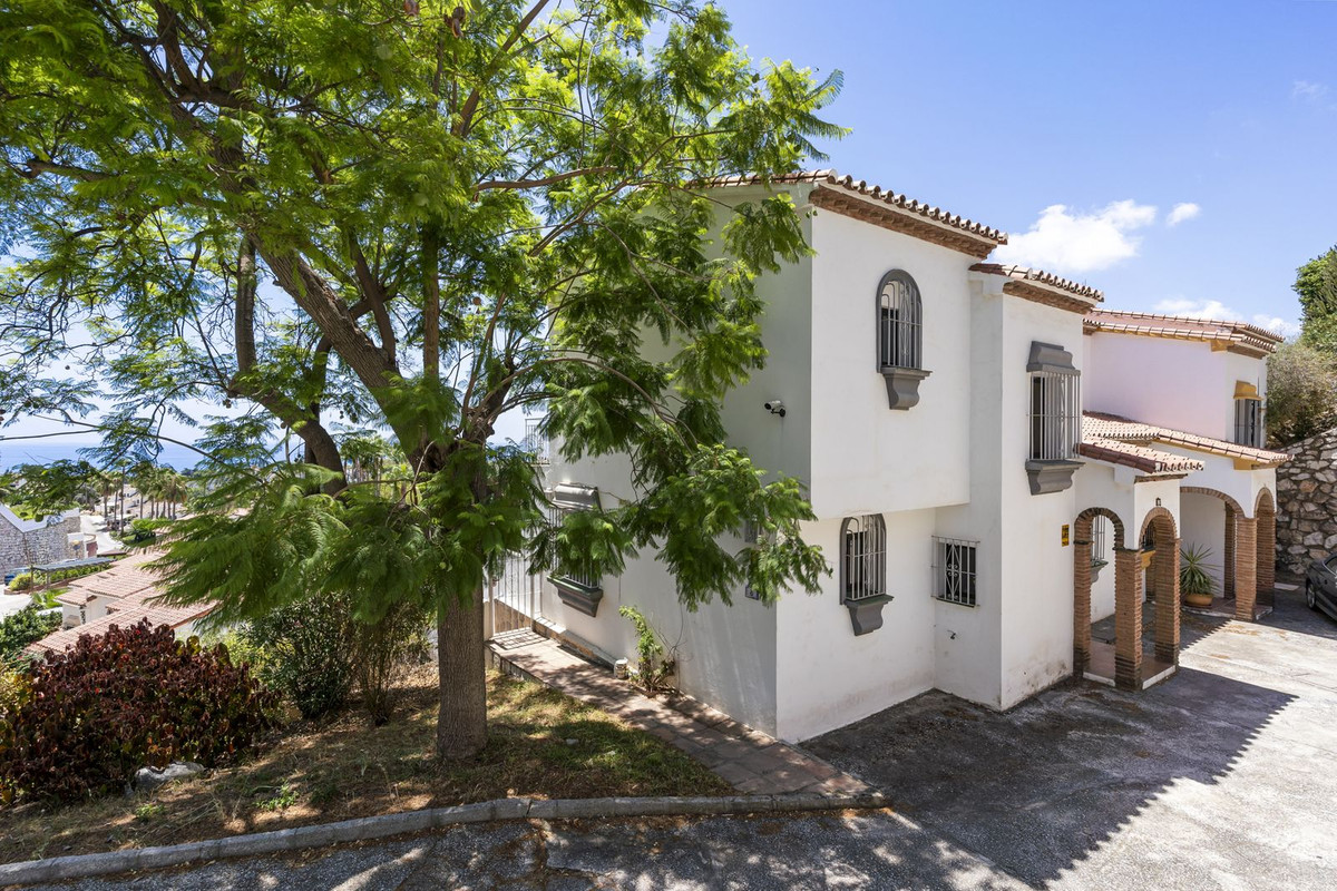 Se vende Pareada de 5 dormitorios en Costa Del Sol, Málaga, España