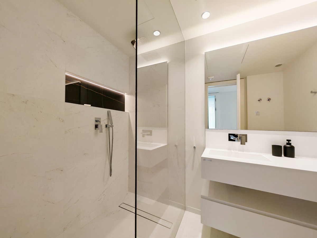 3 Bed Apartment for sale in Ojén Costa Del Sol, Málaga, Spain