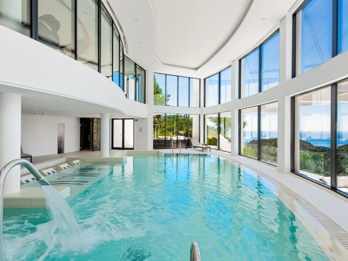 3 Bed Apartment for sale in Ojén Costa Del Sol, Málaga, Spain