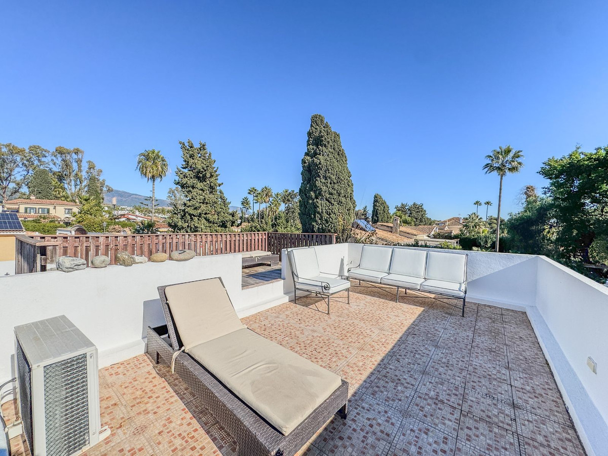 Se vende Villa - Chalet de 4 dormitorios en Costa Del Sol, Málaga, España