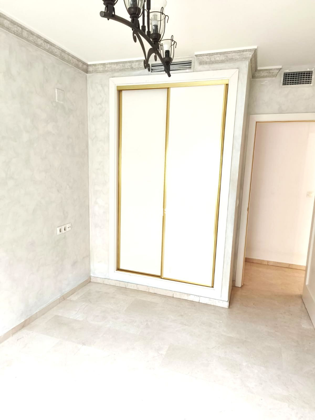3 Bed Apartment for sale in Estepona Costa Del Sol, Málaga, Spain
