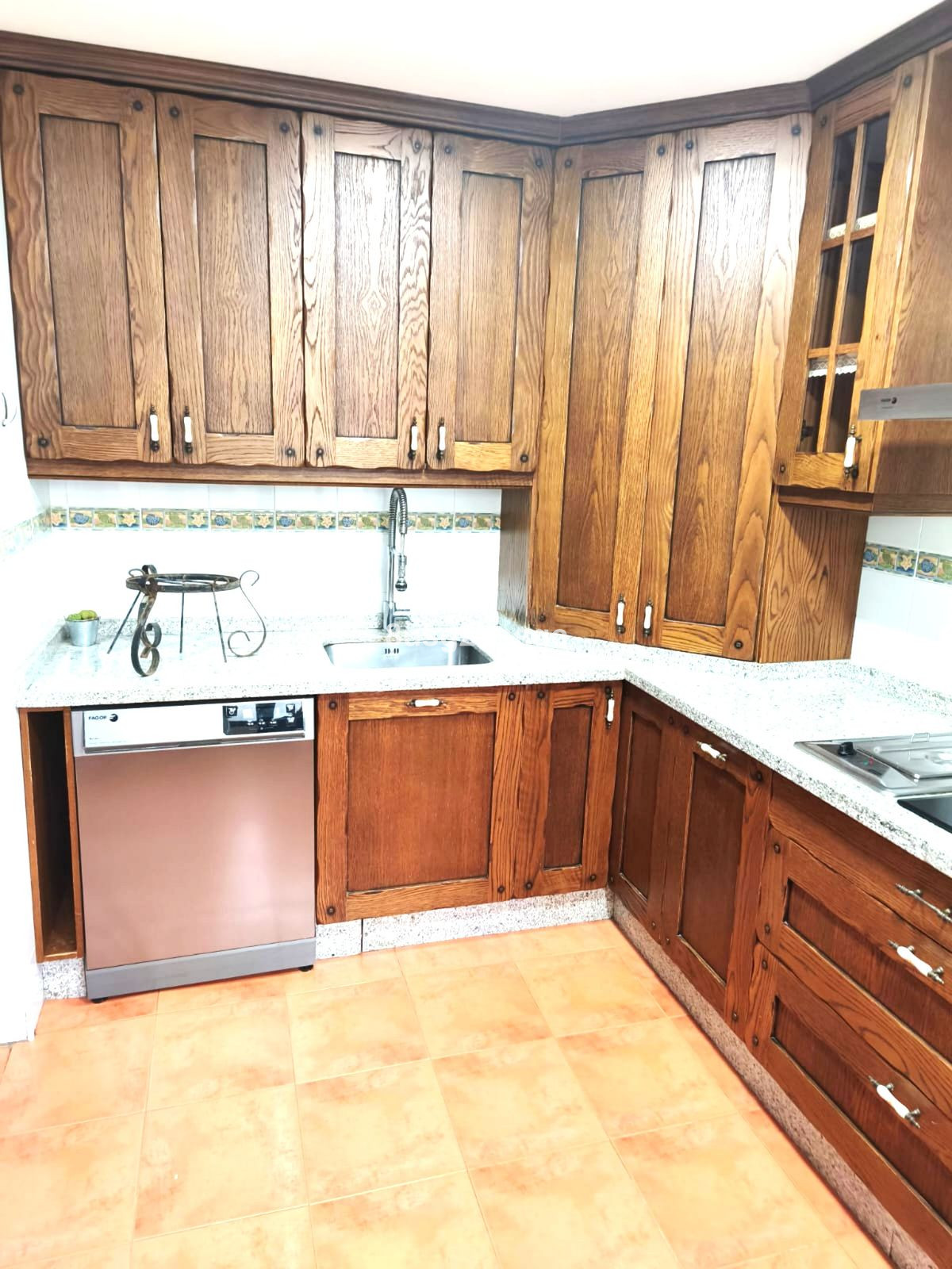 3 Bed Apartment for sale in Estepona Costa Del Sol, Málaga, Spain