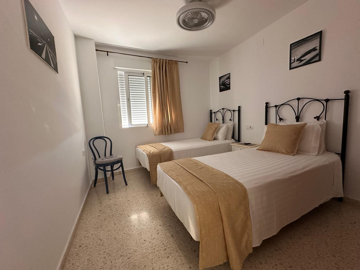 Se vende Apartamento Planta Media de 4 dormitorios en Málaga Ciudad, Málaga, España
