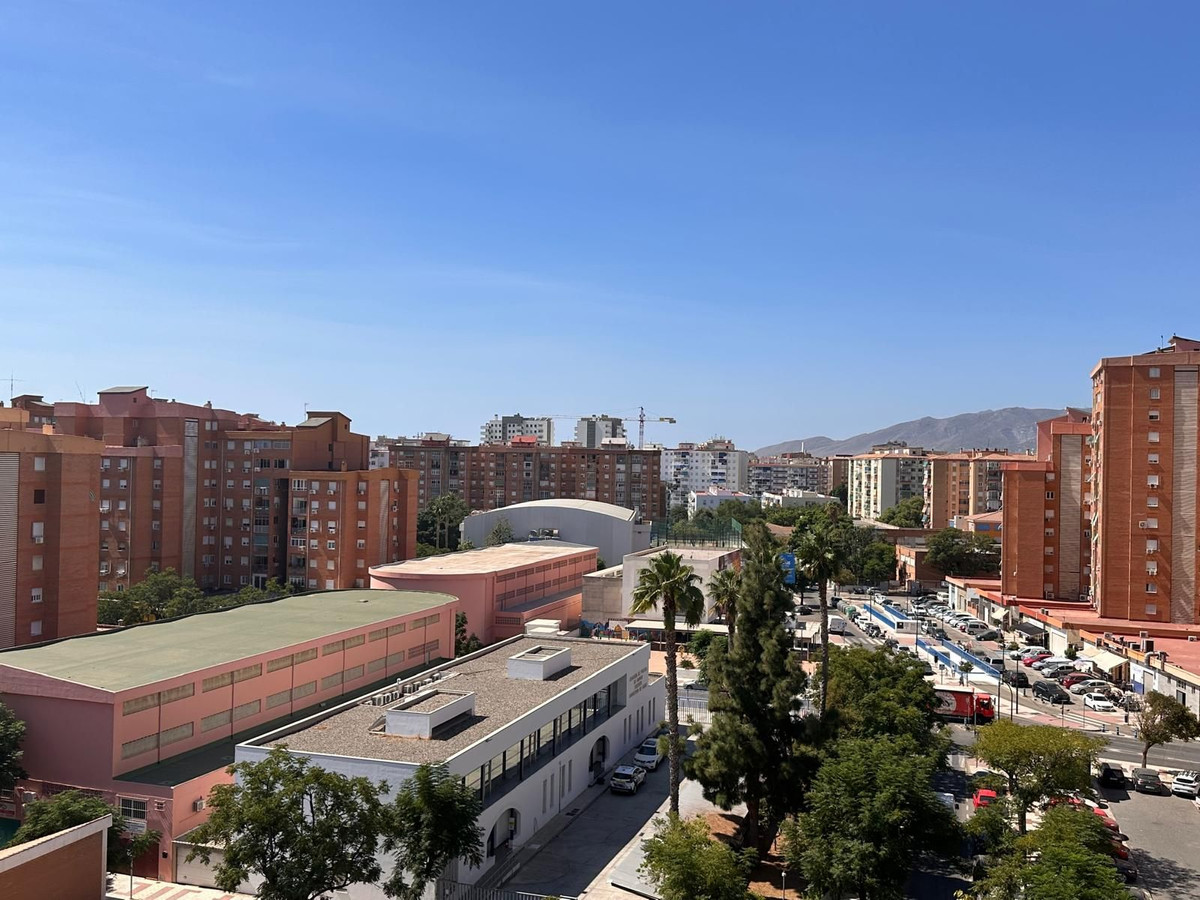 Se vende Apartamento Planta Media de 4 dormitorios en Málaga Ciudad, Málaga, España