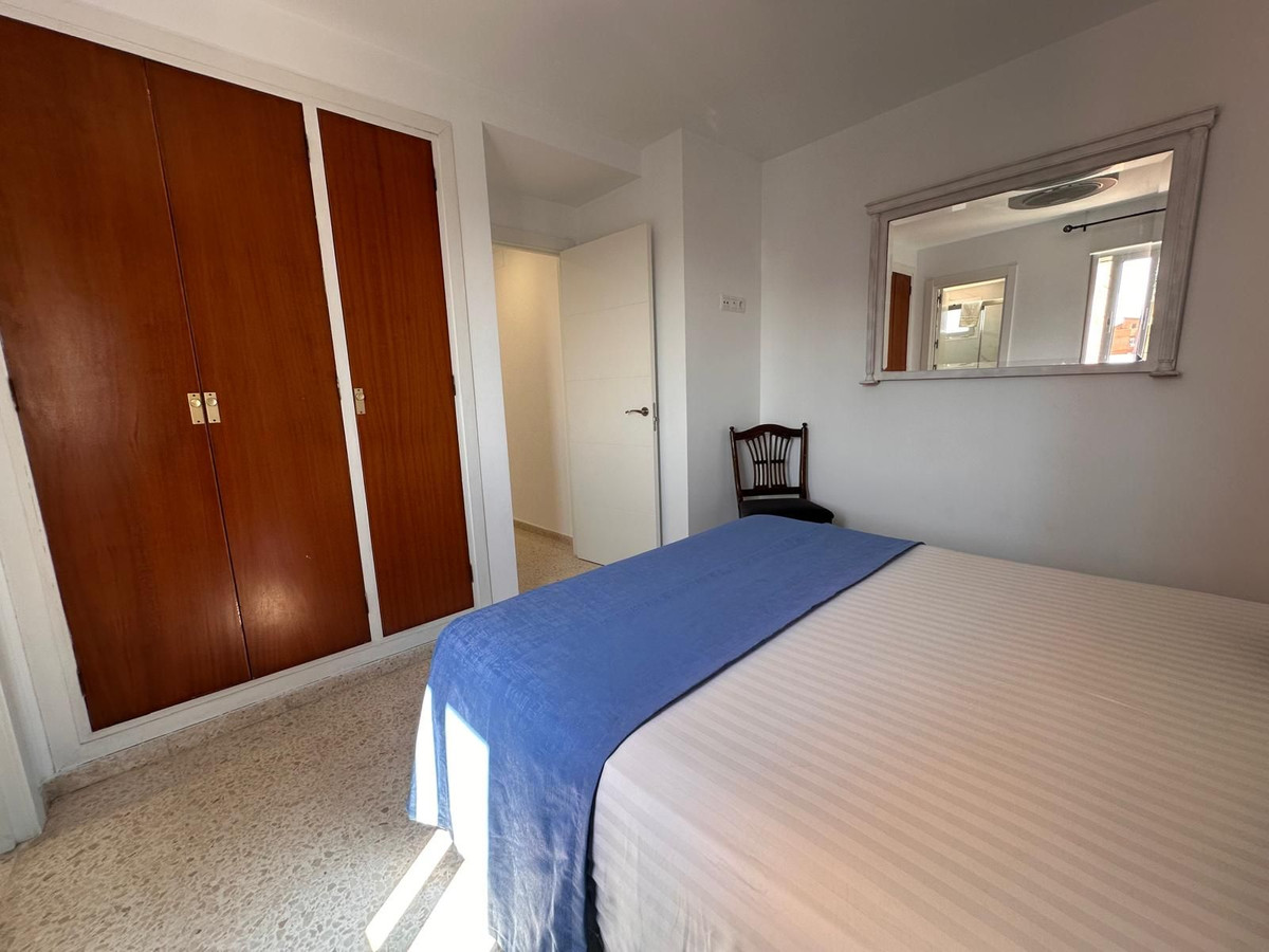 Se vende Apartamento Planta Media de 4 dormitorios en Málaga Ciudad, Málaga, España