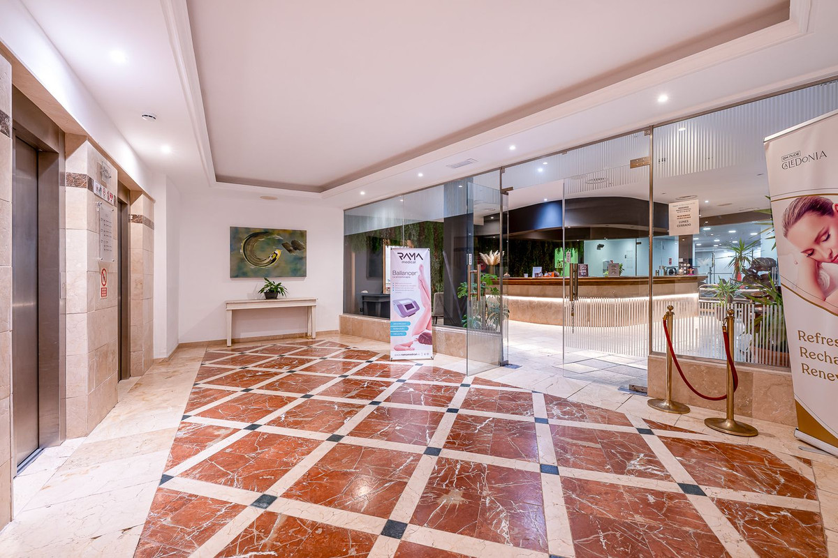 Se vende Apartamento en Planta Última de 1 dormitorios en Costa Del Sol, Málaga, España