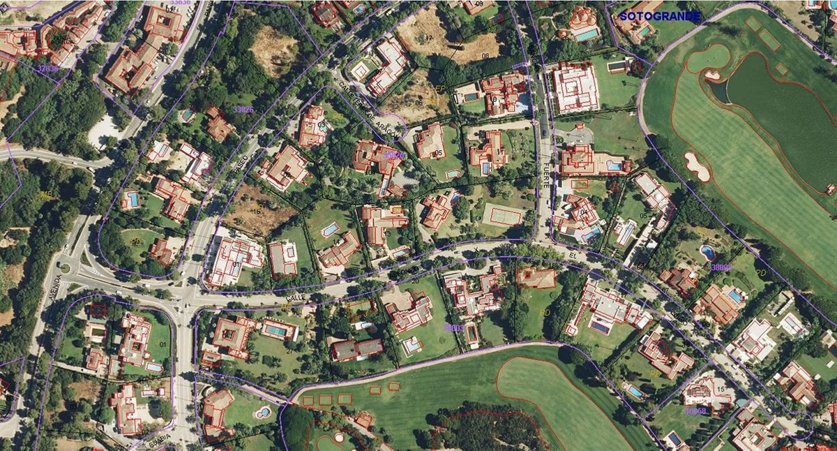 Plots for sale in Sotogrande Costa Del Sol, Cádiz, Spain