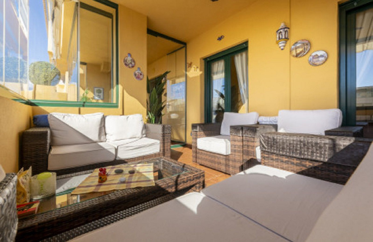 Se vende Apartamento Planta Media de 3 dormitorios en Costa Del Sol, Málaga, España