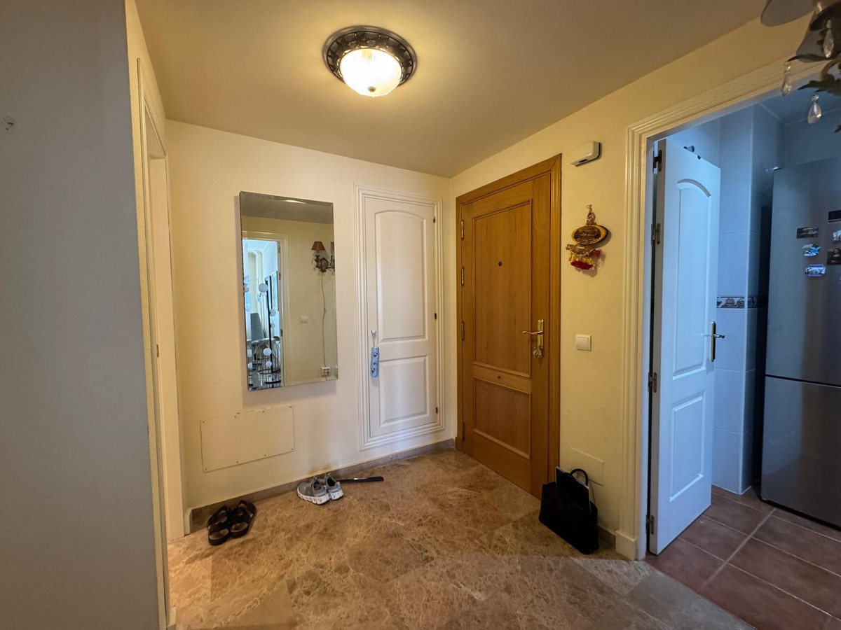Se vende Apartamento Planta Media de 3 dormitorios en Costa Del Sol, Málaga, España