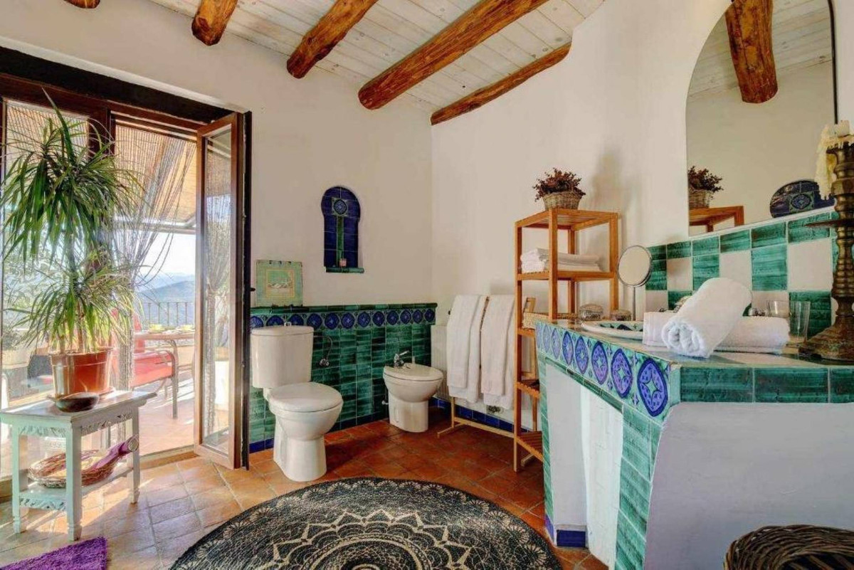 Se vende Edificio residencial de 3 dormitorios en Costa Del Sol, Málaga, España