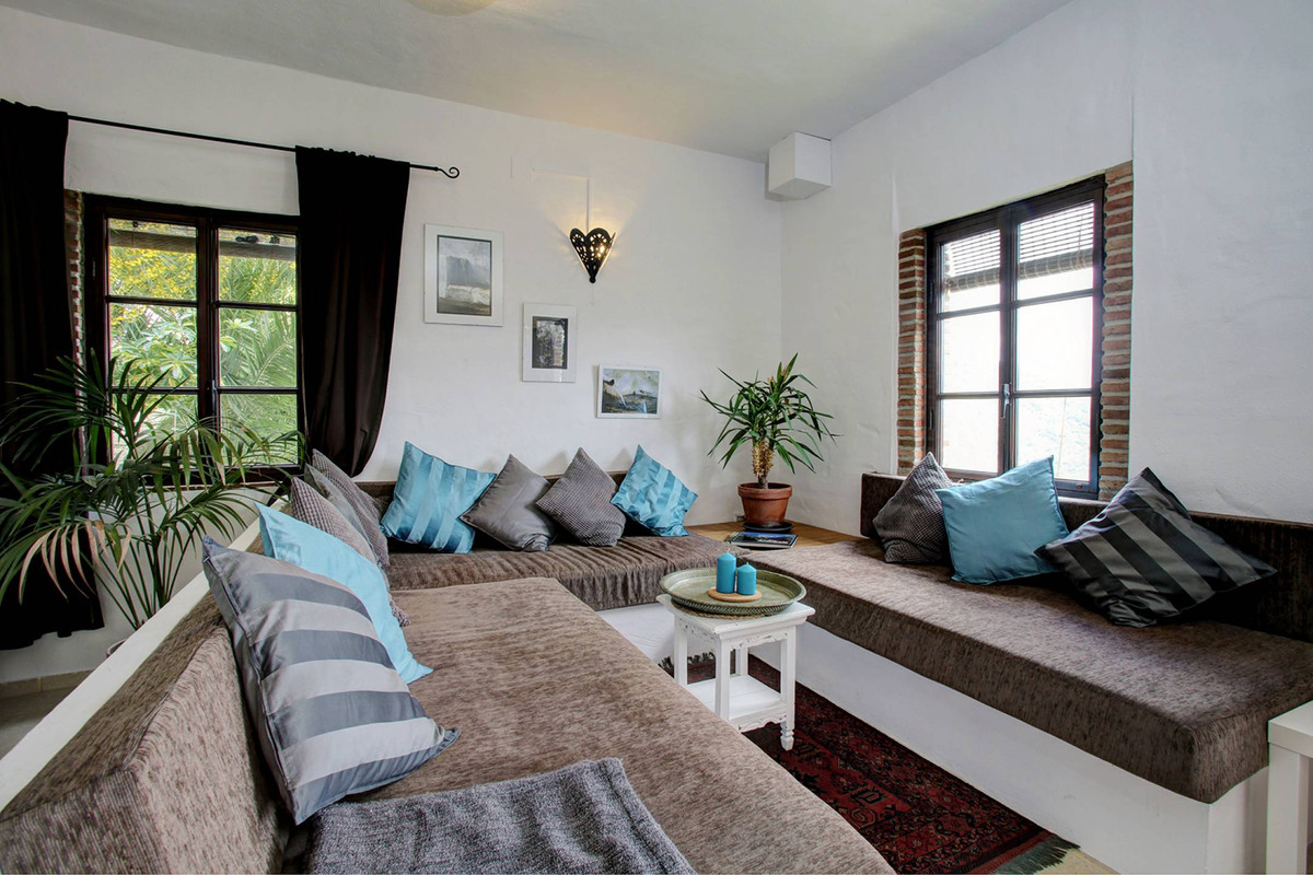 Se vende Edificio residencial de 3 dormitorios en Costa Del Sol, Málaga, España